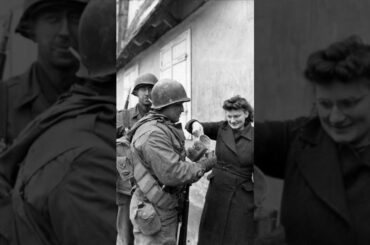 A French civilian gave wine to a U.S. soldier. #ytshort #ww2 #wine  #thankyouforyourservice