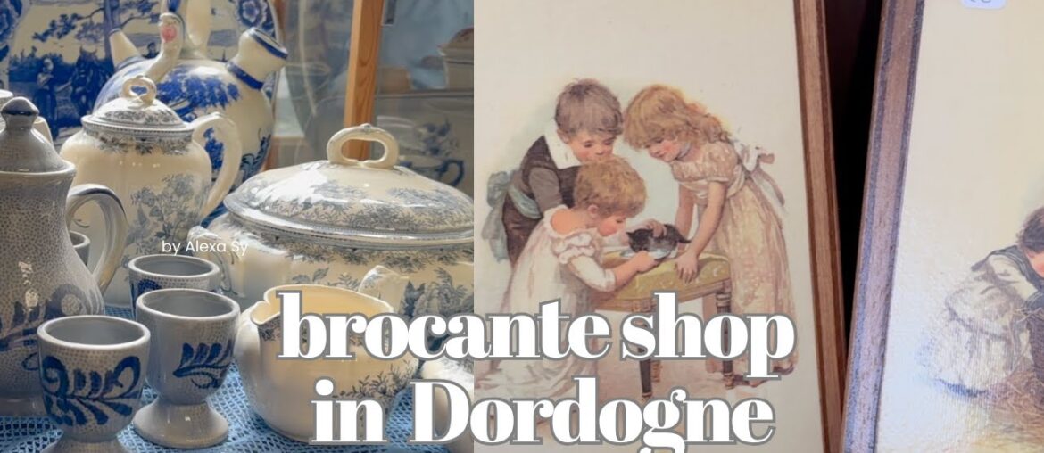 Brocante shop in Montignac in Dordogne France