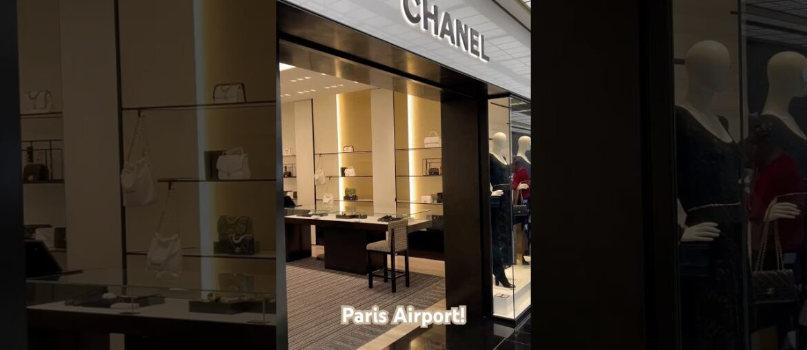 You can shop luxury brands at Paris Airport. #louisvutton #chanel #coach #gucci
