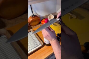 how to open a bottle of wine the grey gourmand way