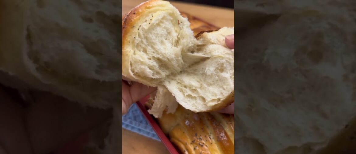 Brioche | Sweet french bread #food #dish #brioche #frenchfood #bread