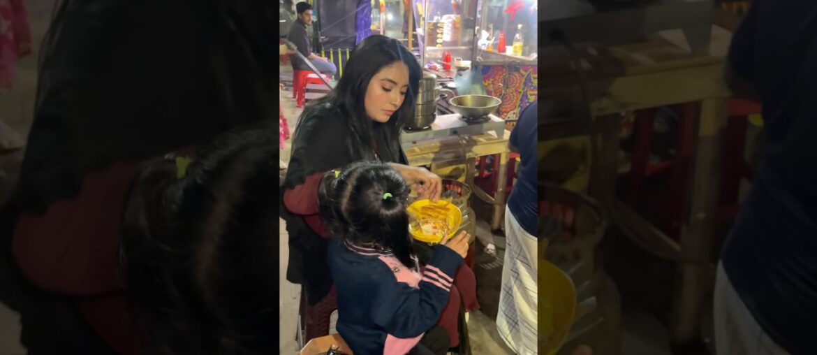 We are eating French fries on the street in Dhanmondi. #streetfood #frenchfries #shorts
