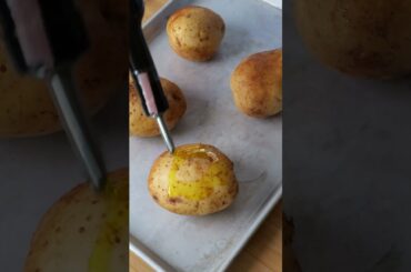 Cream cheese & garlic butter baked potato - voiceover