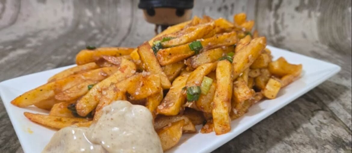 Spicy Garlic Sesame Fries with 5-Spice Mayo: A Flavor Explosion! Spicy Garlic Sesame Fries with 5-Spice Mayo: A Flavor Explosion!