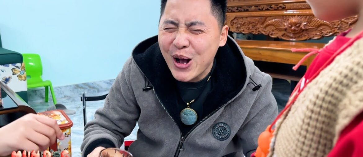 Diem and Quynh couldn’t help but laugh at dad’s expression when he tried the wine Diem and Quynh couldn't help but laugh at dad's expression when he tried the wine