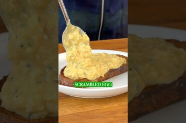 How to make scrambled egg. #egg #herbs #butter #french #omelette #clarencecourt