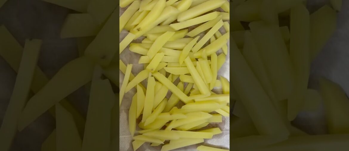 FRENCH FRIES AT HOME #viralvideo #food #frenchforbeginners #shorts