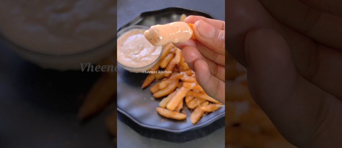 French fries with cheese spread #shorts #viralvideo #vheenaskitchen