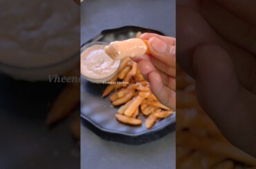 French fries with cheese spread #shorts #viralvideo #vheenaskitchen