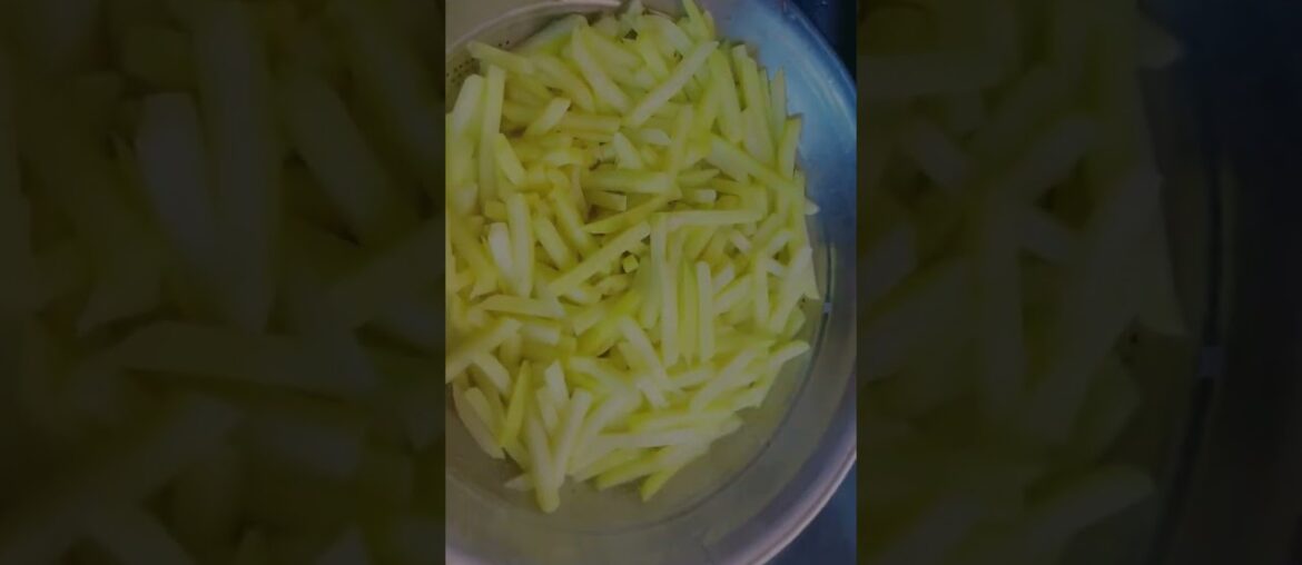 How to make fresh French fries ||by@chefgrbalti #live #recipe #French fries #easyrecipe