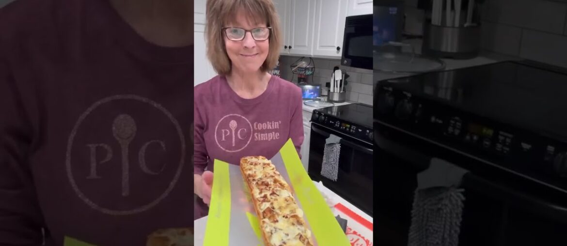 Cheesy Chicken French Loaf | French loaf recipe | Cheesy Chicken Cheesy Chicken French Loaf | French loaf recipe | Cheesy Chicken