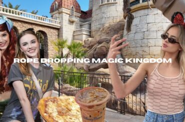 Rope Dropping Magic Kingdom | Meeting Ariel | Adventure Friends Calvacade | Eating at Pinocchio's