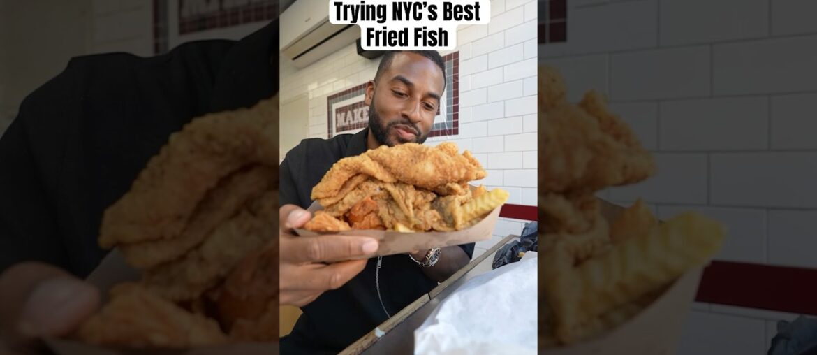 Trying NYC’s best fried fish #foodie #friedfish #nycfood