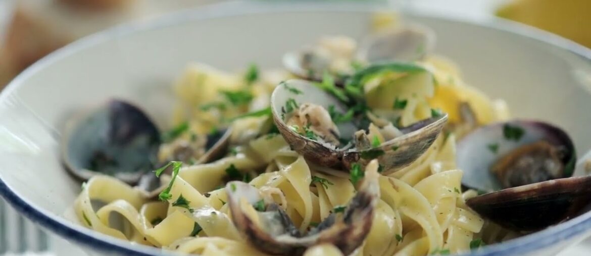 Mussels in Garlic Butter: A Taste of France & Belgium | Part 1