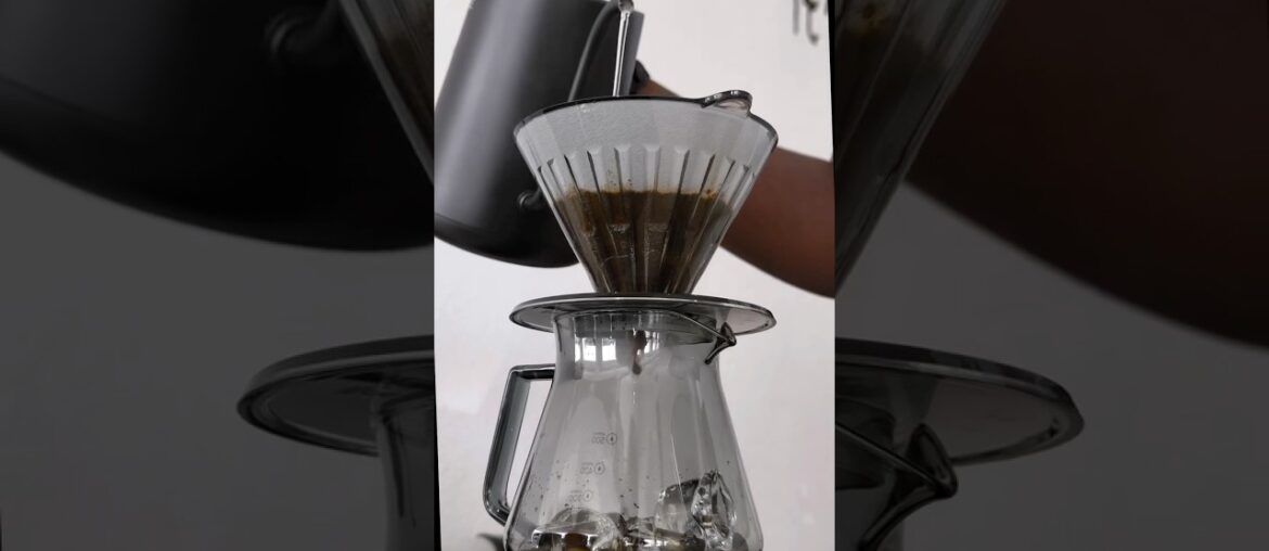 Barista Ken’s Iced V60 Magic: Perfect Pour-Over in Seconds! #v60