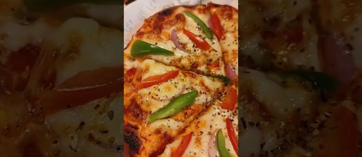 french fries & pizzaaa always say yes #pizza