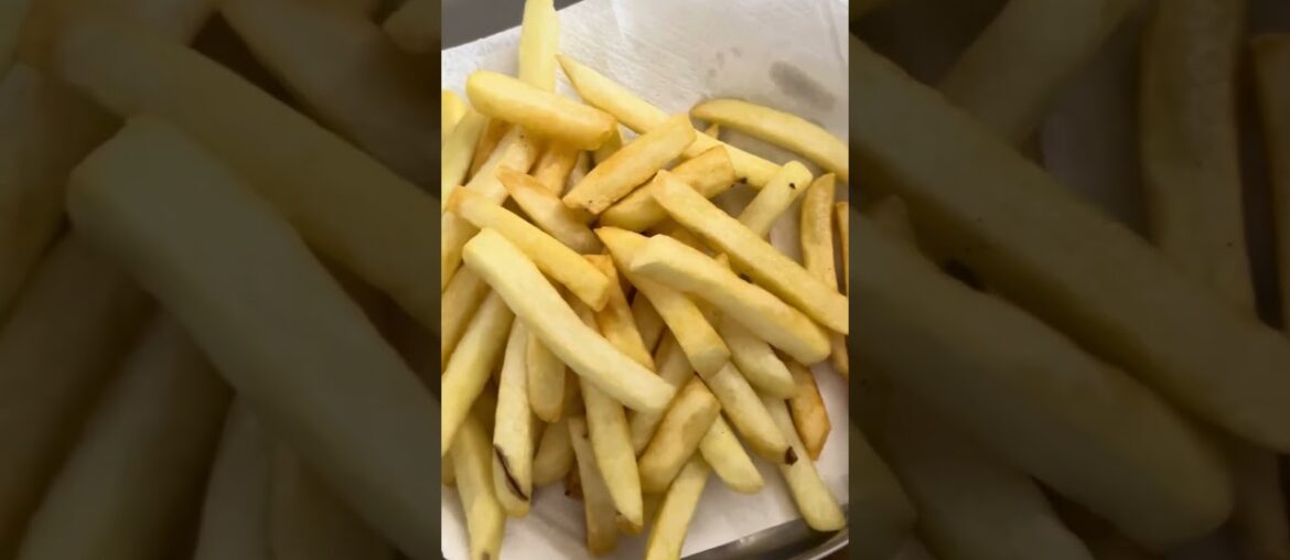 French fries wrap #recipe #homecuisine #indianrecipe #food #homemadefood #cooking #breakfastrecipe