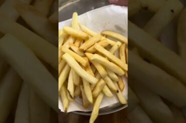 French fries wrap #recipe #homecuisine #indianrecipe #food #homemadefood #cooking #breakfastrecipe