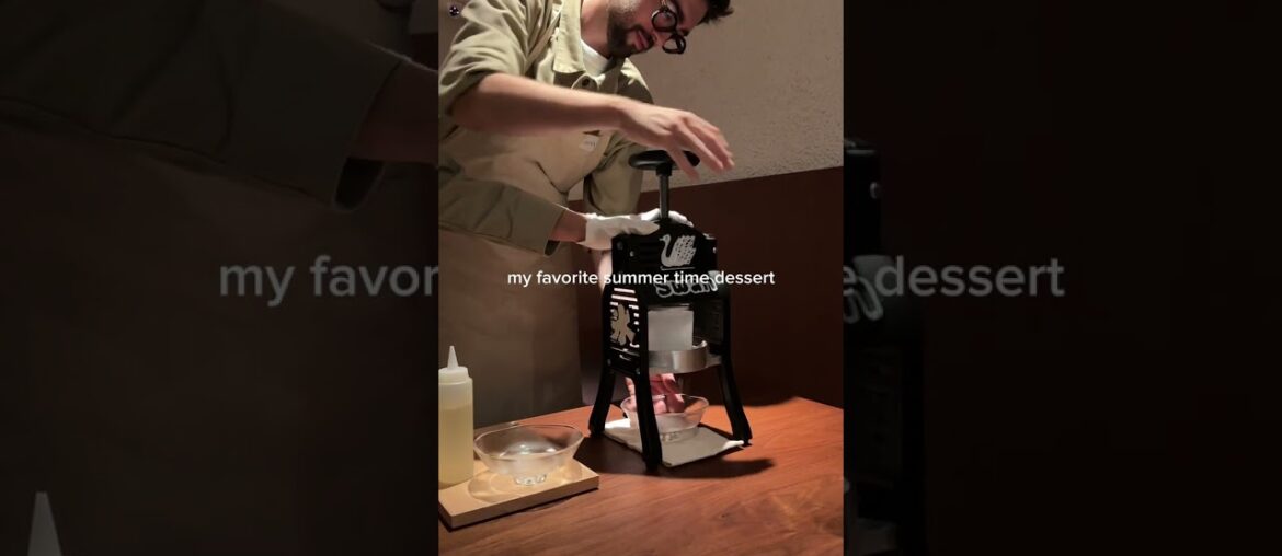 a local Japanese girl goes to a French restaurant in Tokyo