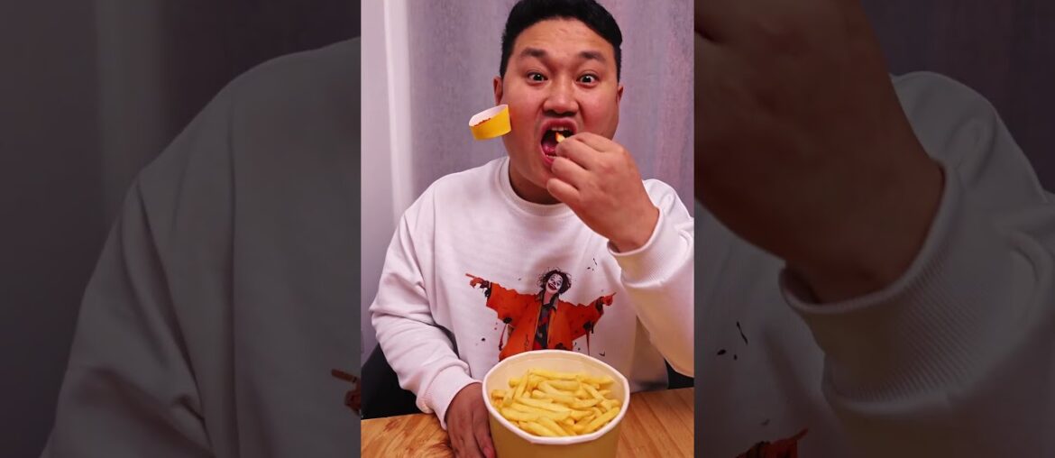 The secrets of eating French fries: which one is the craziest?