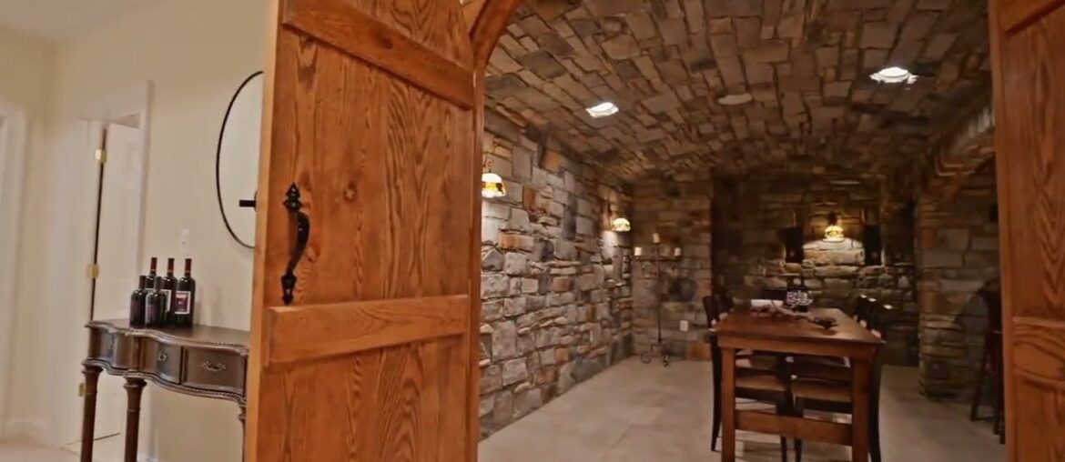 Luxurious French Chateau Estate in Big Spring Farm | 23-Acre Vineyard Retreat Near Leesburg