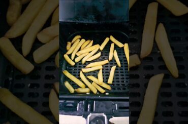 Homemade Air Fryer French Fries | How to fry potato in air fryer #airfryer #snacks #frenchfries