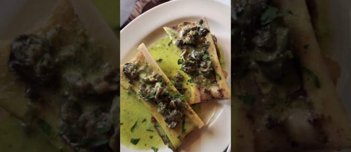 Au Pied de Cochon | A Best Restaurant In Paris, France #restaurant #paris #food