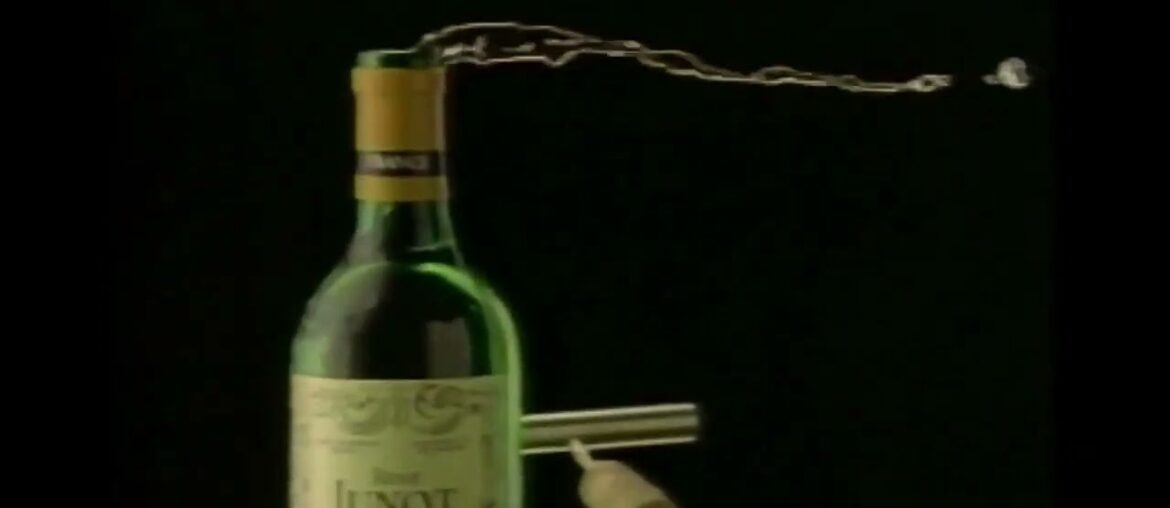 80s Commercial: Rene Junot “Extraordinary” French Wine (1986) 80s Commercial: Rene Junot "Extraordinary" French Wine (1986)