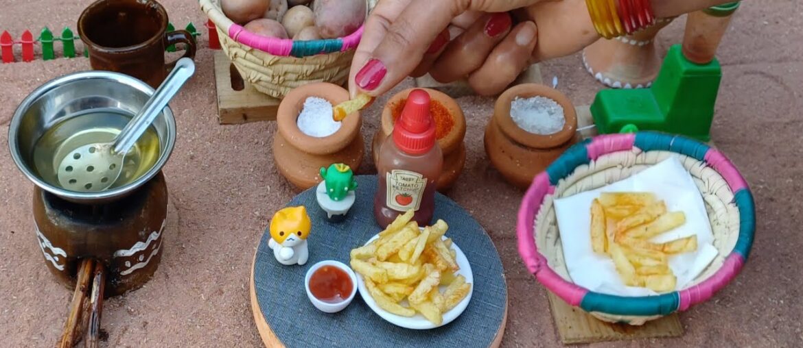 Miniature French Fries Recipe With Homemade Ketchup || Mini Fries with Ketchup ||Tiny Foodways