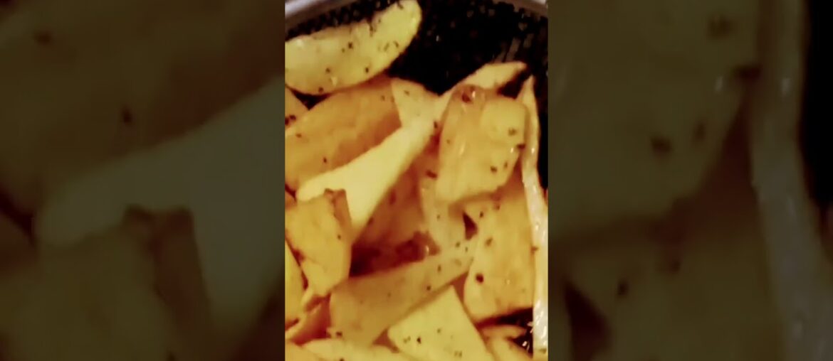 Live Crispy French Fries Making At Night Sarafa | #creatingforindia #shorts #streetfood #trending