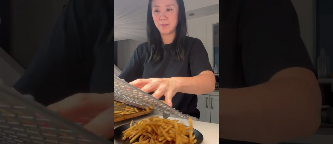 Furikake Fries with Spicy Mayo