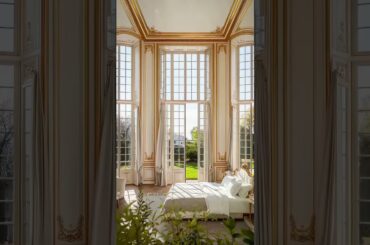 A French Chateau Meets Modern Luxury: Elegance and Power #french #palace #elegance #luxurylife