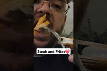 Gabe Reviews French Food | Properly Seasoned #properlyseasoned #bouillon #foodie #paris #review