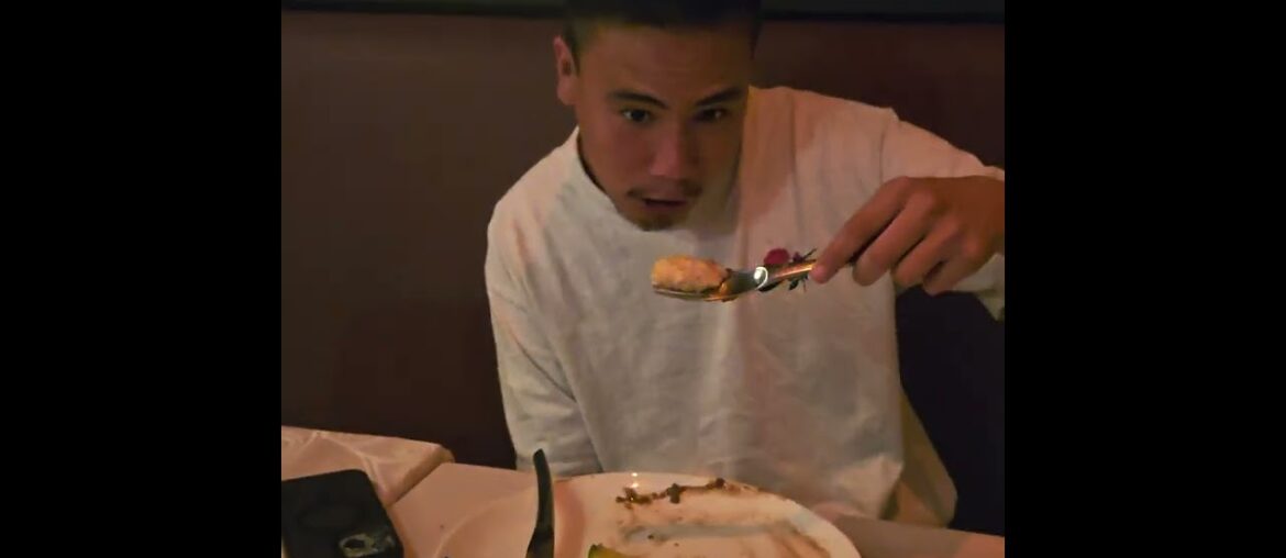 Violenist while eating at French Restaurant in Cancun