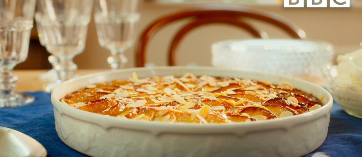 Mary Berry’s classy brioche frangipane apple pudding – BBC Mary Berry's classy brioche frangipane apple pudding - BBC