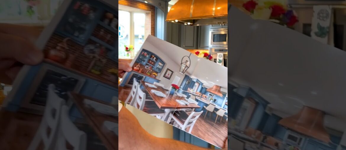 Wanna see the most beautiful centerfold you’ve ever seen? Wanna see the most beautiful centerfold you've ever seen?