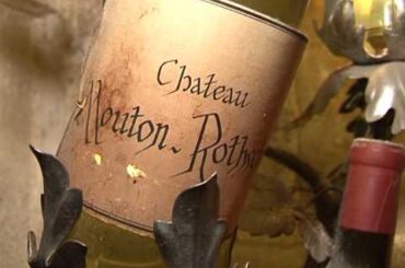 Paris restaurant auctions wine collection