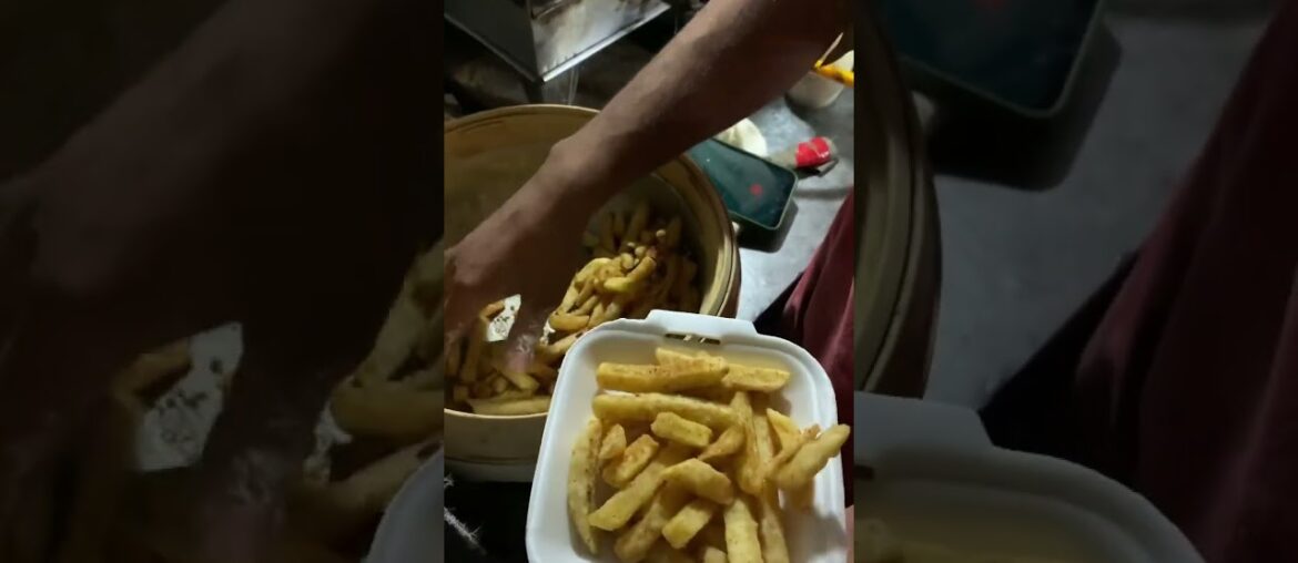 Pakistani French Fries Karachi city #fries #friesrecipe #streetfood #karachistreetfoods #shortsfeed