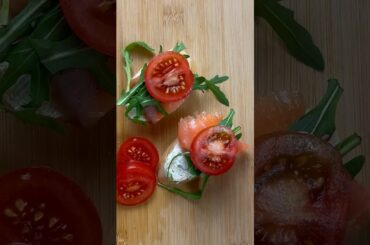 French Baguette with Philadelphia, Salmon, Arugula & Tomato