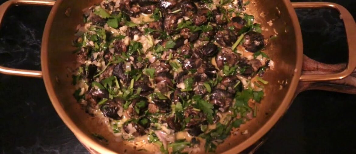Escargots, Snails in Garlic Butter (Classic French Recipe) | Jan's Kitchen | Jan Tom Yam