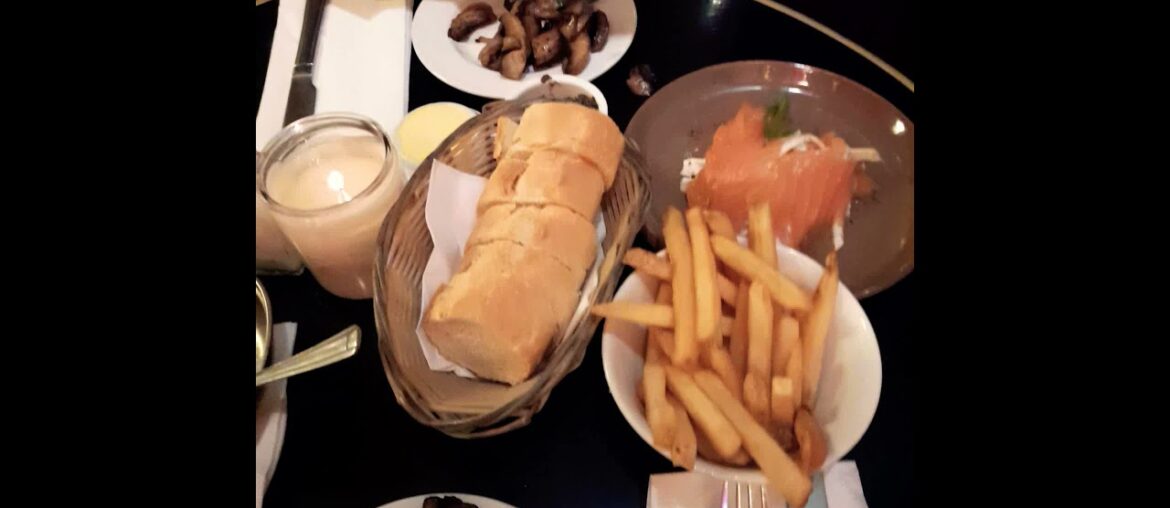 Mulled Wine in French Restaurant, #London #christmas #uk #food