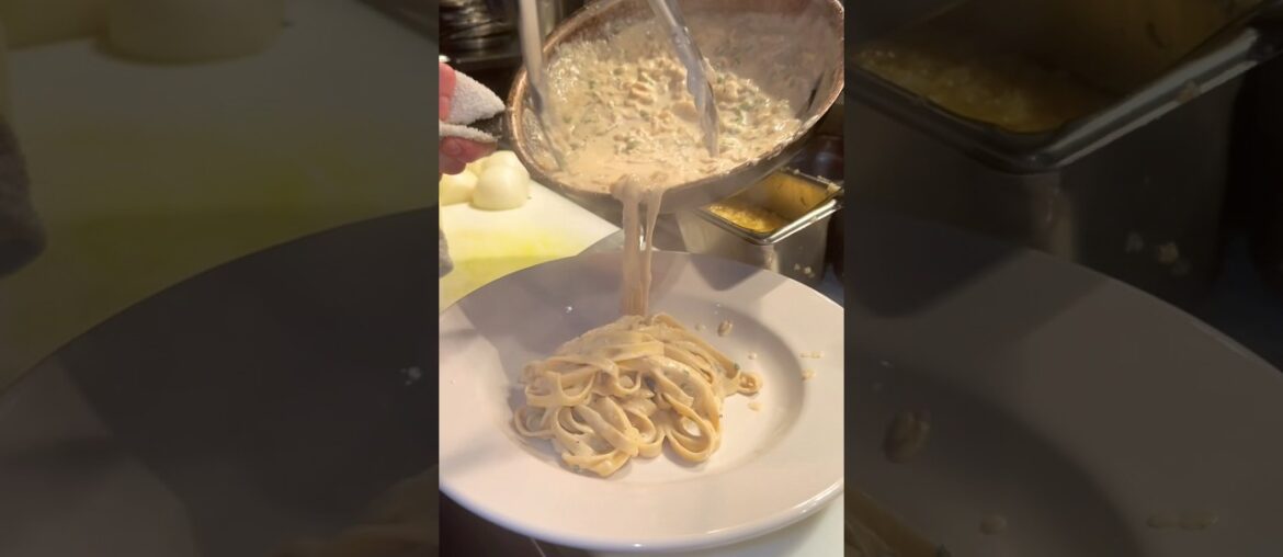 Classic winter dank Alfredo and French onion soup #noodles