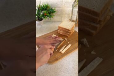 Creamy Chicken Sandwich #ytshort #food #creamychickensandwich #ytviral #yt #recipe #sandwicch