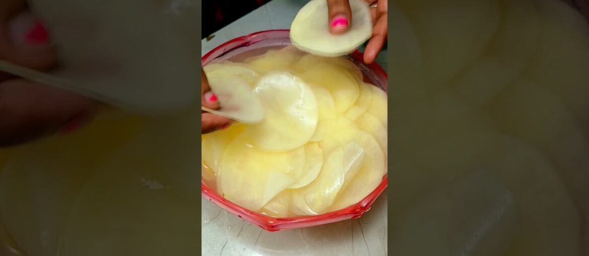 Aalu chips recipe #shorts #viralvideo #viralshorts