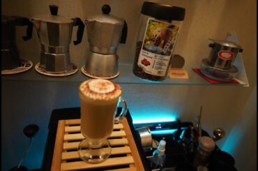 Flat & White Nocturno