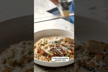 The Creamiest Garlic Parmesan sauce with Pan seared Smoky Tofu #shorts #pasta #orzo #garlicparmesan