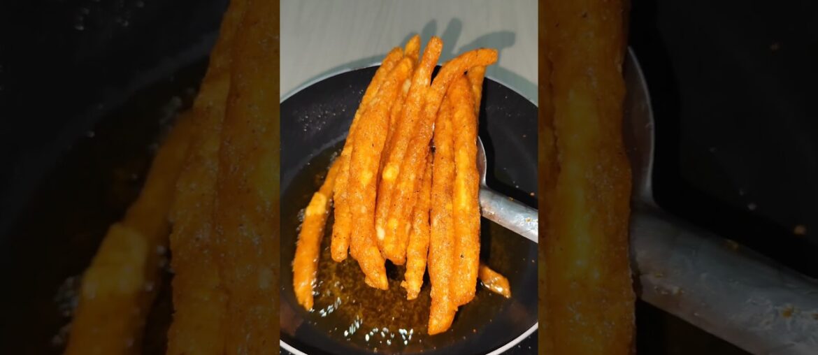 Long crispy French fries recipe #potatosnacks #upharshorts #potatorecipe #frenchfries #crispy #food