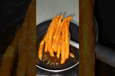 Long crispy French fries recipe #potatosnacks #upharshorts #potatorecipe #frenchfries #crispy #food