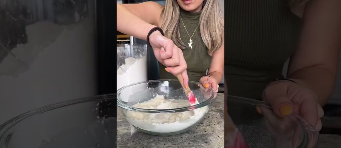 How to Make 4-Ingredient Overnight French Baguettes (No-Knead!) #shorts How to Make 4-Ingredient Overnight French Baguettes (No-Knead!) #shorts