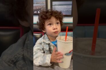 French fries #toddlerlife #foodie #toddler #toddlerlearning #toddlerfun #toddlereats #momlife #mom